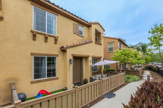 1516 Caminito Santiago in Chula Vista, CA - Building Photo - Building Photo