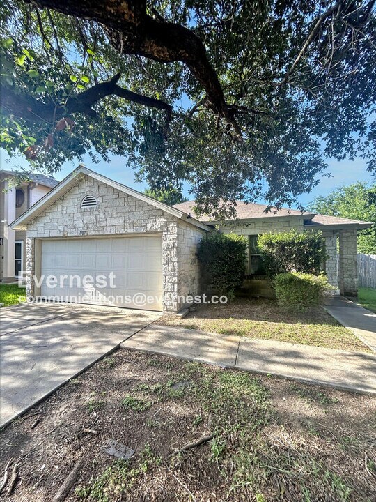 1107 Deerhound Pl in Round Rock, TX - Building Photo