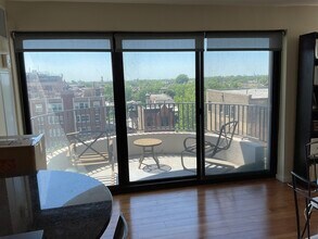 2020 N Lincoln Park W in Chicago, IL - Building Photo - Building Photo