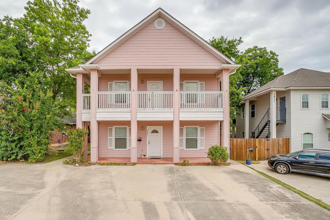 2805 Wayside Ave in Fort Worth, TX - Building Photo