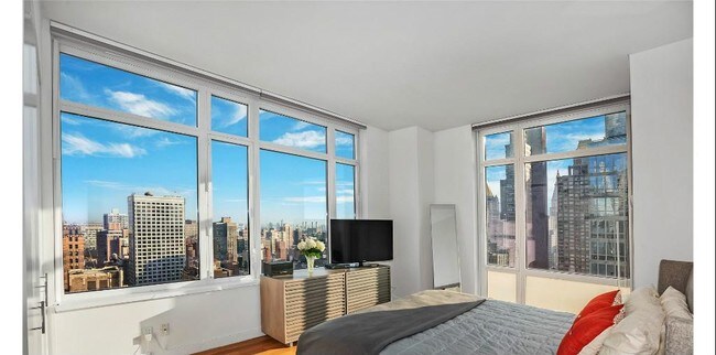 325 5th Ave-Unit -30E in New York, NY - Building Photo - Building Photo