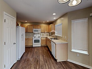 161 Terra Vista St in Brighton, CO - Building Photo - Building Photo
