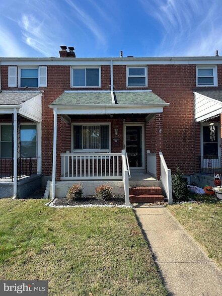 7908 Wallace Rd, Unit 42CD-42CD-2D in Dundalk, MD - Foto de edificio