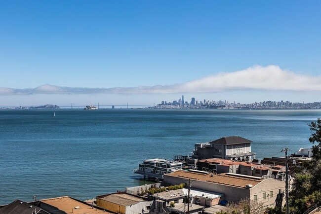 104 Bulkley Ave in Sausalito, CA - Building Photo - Building Photo