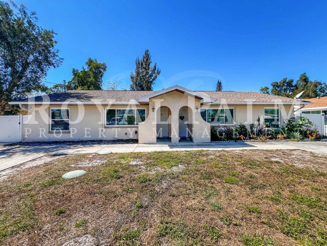 18660 Miami Blvd in Ft. Myers, FL - Building Photo - Building Photo