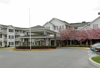 Holiday Manor At Oakridge in Harrisburg, PA - Building Photo - Building Photo