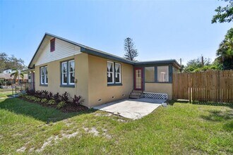 1925 52nd St S in Gulfport, FL - Building Photo - Building Photo