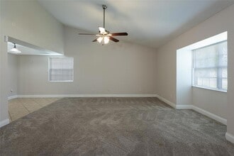 66 Westminster Dr in Palm Coast, FL - Foto de edificio - Building Photo