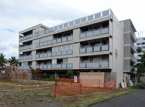 Clark Street Apartments in Honolulu, HI - Building Photo - Building Photo