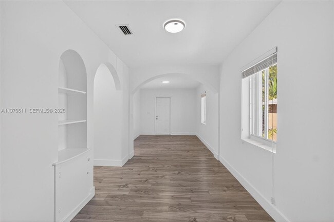 1801 SW 5th St in Miami, FL - Building Photo - Building Photo