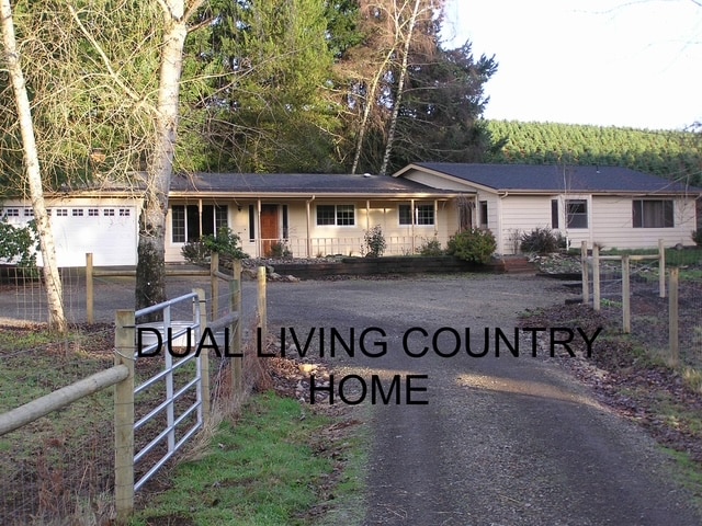 property at 7588 Heckart Ln SE