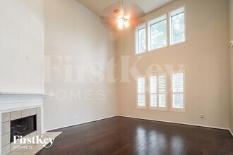 11511 Maple Falls Dr in Tomball, TX - Foto de edificio - Building Photo