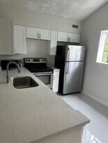 610 Gardens Dr in Pompano Beach, FL - Building Photo