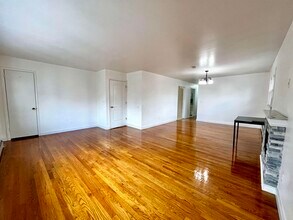 6401 Granton Ave in North Bergen, NJ - Building Photo - Building Photo