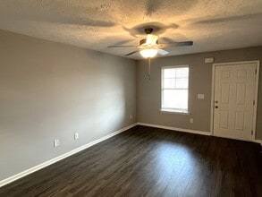 4084 Utica St in Smyrna, TN - Building Photo - Building Photo