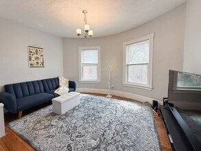 37 Harvard Ave in Brookline, MA - Building Photo - Building Photo