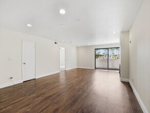 1940 Highland Oaks Dr in Arcadia, CA - Building Photo - Building Photo