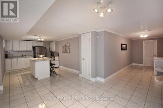 10 Coral Harbour Crescent in Markham, ON - Building Photo - Building Photo