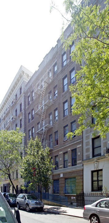 Gateway Cluster in New York, NY - Building Photo