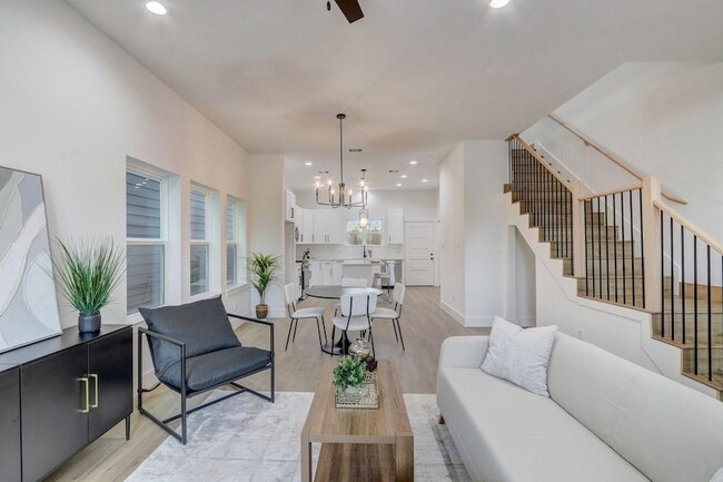 1209 Dewalt St, Unit 220H in Houston, TX - Building Photo - Building Photo