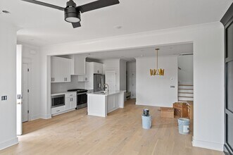 1714 Carvell Ave in Nashville, TN - Building Photo - Building Photo