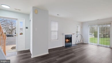 211 Mews Dr in Sellersville, PA - Building Photo - Building Photo