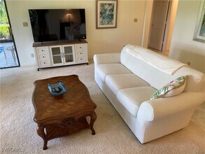 6760 Pelican Bay Blvd in Naples, FL - Building Photo - Building Photo