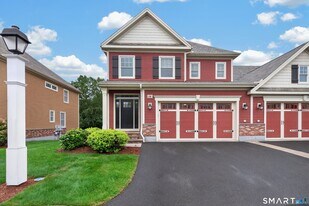 84 Harvest Ct in Newington, CT - Building Photo