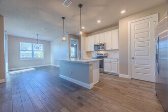 6616 Cloverdale Ave in Port St. Lucie, FL - Building Photo - Building Photo