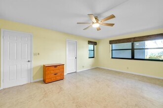 374 Golfview Rd in North Palm Beach, FL - Building Photo - Building Photo