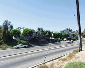 Hollywood Park Apartments in San Diego, CA - Building Photo - Building Photo