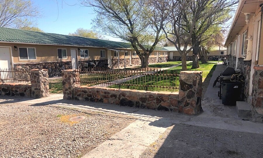 361 S 300 W in Delta, UT - Building Photo