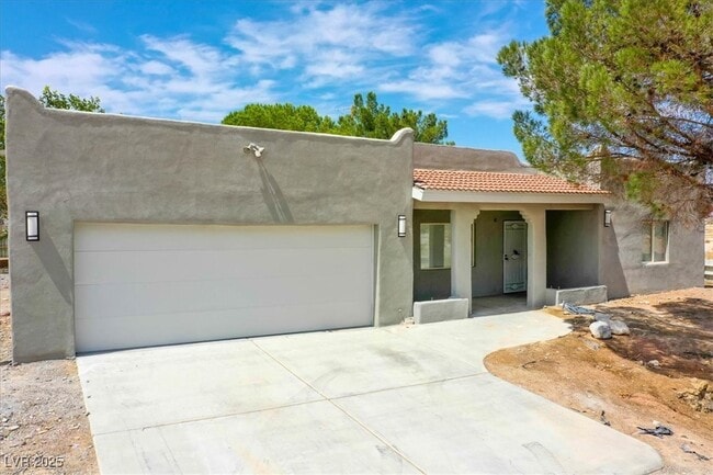 property at 5610 N Linda St