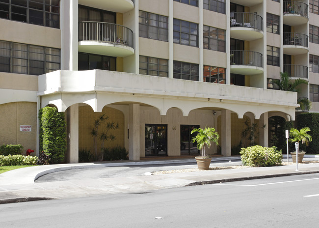 Coral Gables Tower in Coral Gables, FL - Building Photo - Building Photo