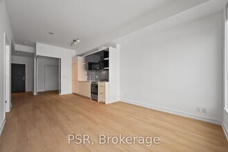 6 Parkwood Av in Toronto, ON - Building Photo - Building Photo