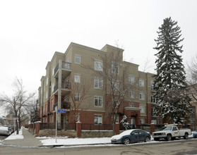 303 19th Ave SW in Calgary, AB - Building Photo - Building Photo