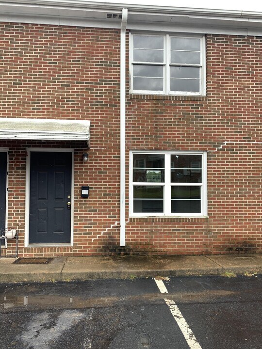 55 Monroe St-Unit -18 in Greenville, SC - Building Photo