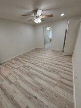 215 Covina Ave, Unit 1 in Long Beach, CA - Building Photo - Building Photo