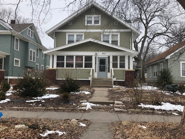 307 N 16th St in Manhattan, KS - Building Photo - Building Photo