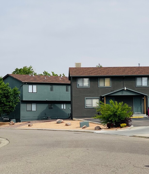 North Ridge Heights in Pueblo, CO - Foto de edificio