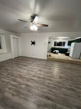 24175 Euclid Ave in Schneider, IN - Building Photo - Building Photo