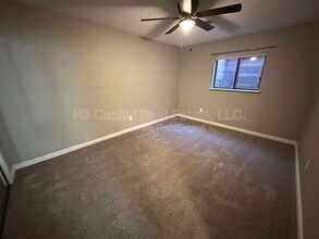 302 Woodhenge Dr in Collinsville, IL - Building Photo - Building Photo