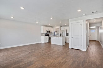 6471 S Aspen Ln in South Weber, UT - Building Photo - Building Photo