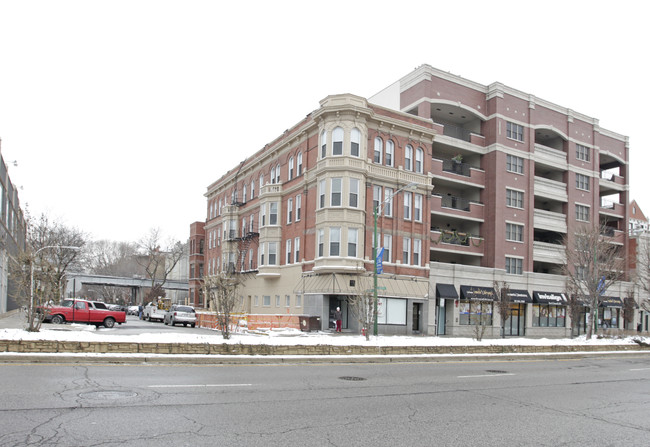 435 W North Ave