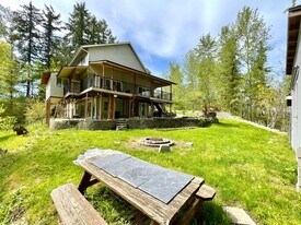 14033 SE 185th Pl in Renton, WA - Building Photo