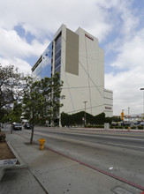 The Summit on Sixth in Los Angeles, CA - Building Photo - Building Photo