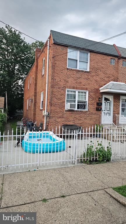 1329 Shelmire Ave in Philadelphia, PA - Building Photo - Building Photo
