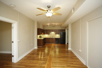 Market Street Lofts in Wichita, KS - Foto de edificio - Interior Photo