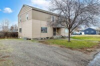 1209-1211 Torbett St