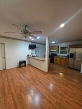 98 Lafayette Park, Unit 2 in Lynn, MA - Building Photo - Building Photo